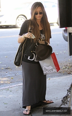 Demi (24) - Demi - August 17 - Leaving Nine Zero One Salon in Beverly Hills CA