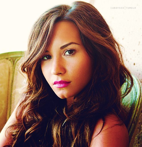 tumblr_lwovvpQUKA1r703ujo1_500_large - xxDemi Lovatoxx