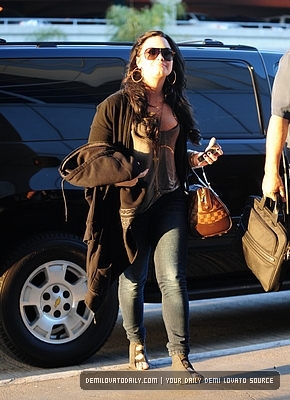 Demitzu (2) - Demi - March 10 - Departs from LAX Airport