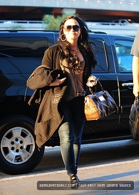 Demitzu (3) - Demi - March 10 - Departs from LAX Airport