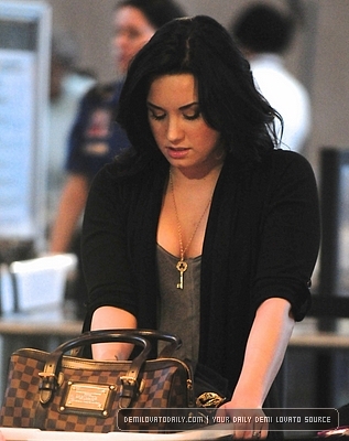 Demitzu (31) - Demi - March 10 - Departs from LAX Airport