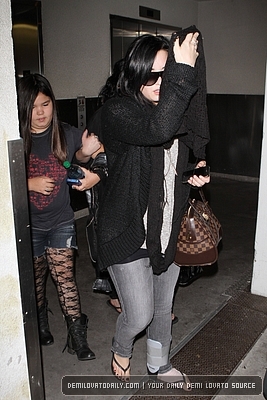 Demitzu (23) - Demi - March 14 - Arrives at LAX Airport