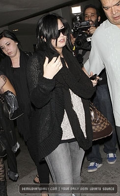 Demitzu (30) - Demi - March 14 - Arrives at LAX Airport