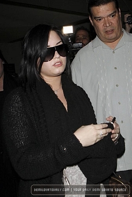 Demitzu (38) - Demi - March 14 - Arrives at LAX Airport