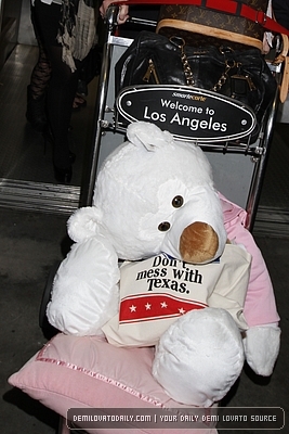 Demitzu (41) - Demi - March 14 - Arrives at LAX Airport