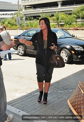 Demitzu (11) - Demi -May 6 - Departs from LAX Airport