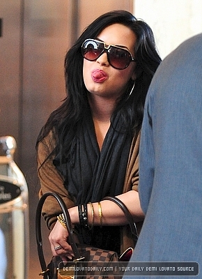 Demitzu (3) - Demi - April 15 - Departs from LAX Airport