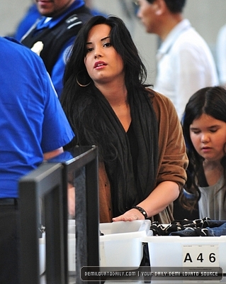 Demitzu (28) - Demi - April 15 - Departs from LAX Airport