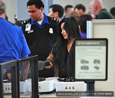 Demitzu (30) - Demi - April 15 - Departs from LAX Airport