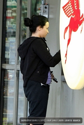 Demz (2) - Demi - April 18 - Runs errands in Los Angeles CA