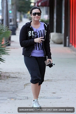Demz (7) - Demi - April 18 - Runs errands in Los Angeles CA