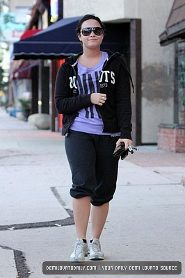 Demz (10) - Demi - April 18 - Runs errands in Los Angeles CA