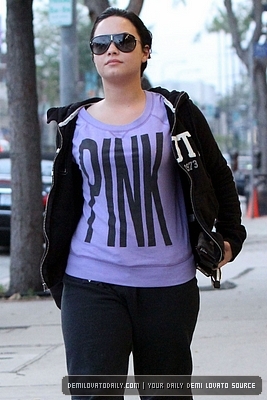 Demz (18) - Demi - April 18 - Runs errands in Los Angeles CA