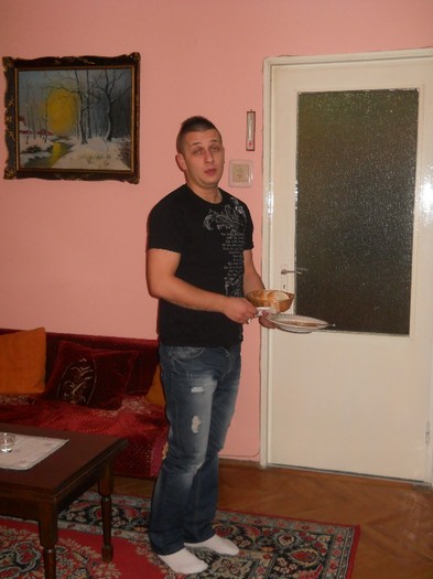 debarasez, că-s băiat de comitet - my son
