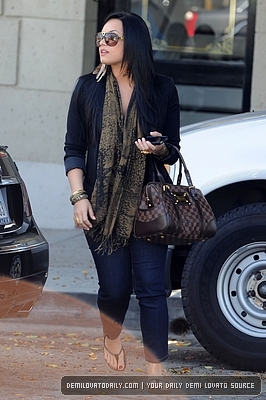 Demitzu (22) - Demi - April 21 - Visits the Nine Zero One salon and shops at Urban Outfitters in Studio City CA