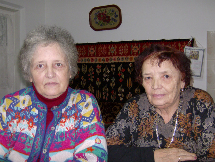 PRIETENE DE O VIATA.MAMA SI DIRIGA MEA  DIN GENERALA , AMBELE PROFE DE ROMANA