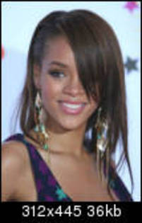 rihanna207ux_th