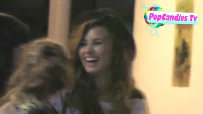 Demitzu meu scump (10) - Demi - EXCLUSIVE Talks About Joe Jonas Casa Vega in Studio City