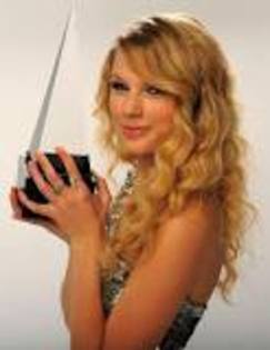 imagesCA9I70DN - Taylor Swift