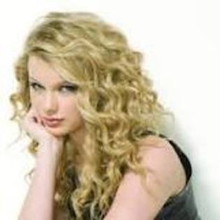 imagesCA9OTT24 - Taylor Swift