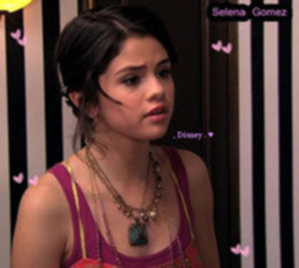 46002411_XMLRMBSXF - Selena Gomez