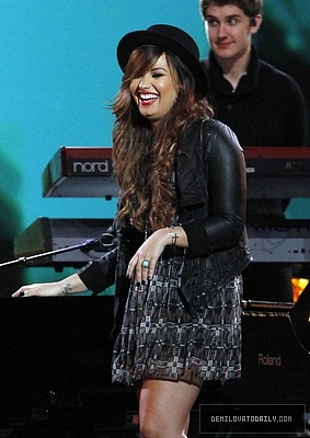 Demetria (21) - Demi - October 30 - Performs at the El Capitan Theater in Hollywood
