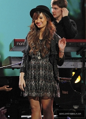 Demetria (23) - Demi - October 30 - Performs at the El Capitan Theater in Hollywood