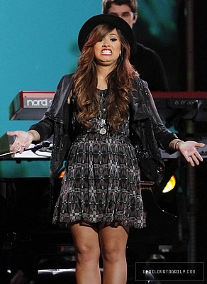 Demetria (27) - Demi - October 30 - Performs at the El Capitan Theater in Hollywood