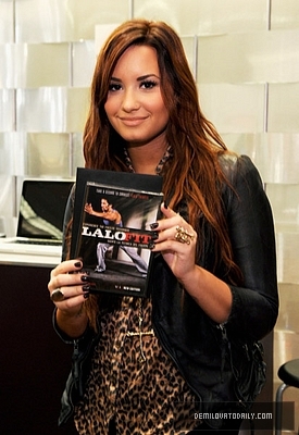 Demi (3) - Demi - November 10 - The 12th Annual Latin GRAMMY Awards - Gift Lounge - Day 3