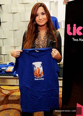 Demi (10) - Demi - November 10 - The 12th Annual Latin GRAMMY Awards - Gift Lounge - Day 3