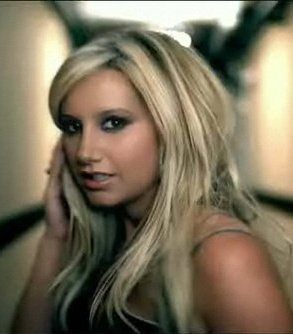 9329_156273501683_6845141683_2659980_818189_n - Ashley Tisdale