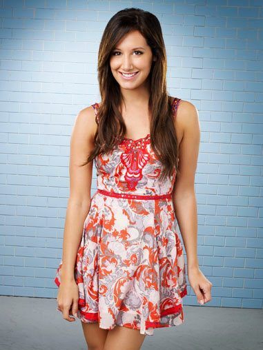 41174_429968651683_6845141683_4937288_6133563_n - Ashley Tisdale