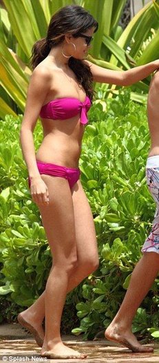 download (9) - Selena Gomez si Justin Bieber in Hawaii