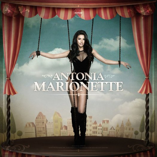 antonia-marionette-1 - Antonia