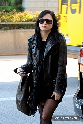 Demi - Demi - January 23 - Departing from LAX Airport