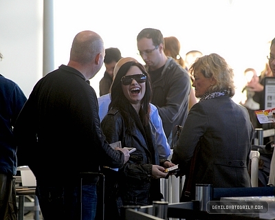 Demi (7) - Demi - January 23 - Departing from LAX Airport