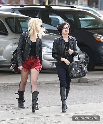 Demetria (38) - Demi - January 16 - Heading to lunch at Bob Big Boy Restaurant