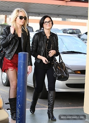 Demetria (46) - Demi - January 16 - Heading to lunch at Bob Big Boy Restaurant