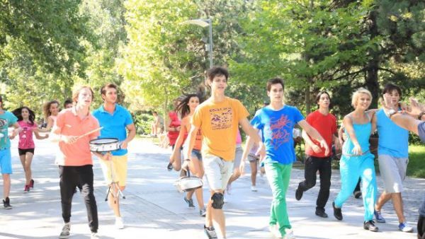 lala-band-concerteaza-in-parc-1_2_size8