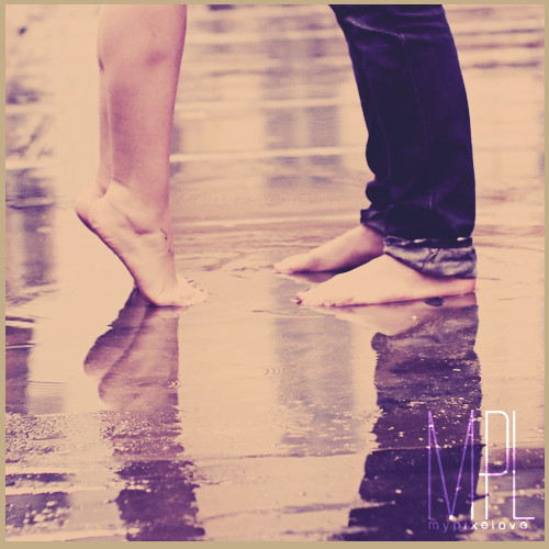 Love-Life-LuckyOptimist.com-couple-legs_large