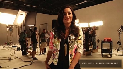 Demitzu (313) - Demi - America Next Top Model - 2010 - 15x02 Diane Von Furstenberg Outtakes - Captures