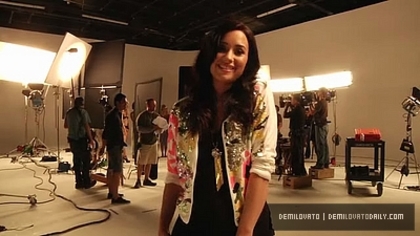 Demitzu (316) - Demi - America Next Top Model - 2010 - 15x02 Diane Von Furstenberg Outtakes - Captures