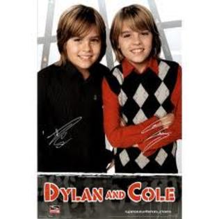 10 - Dylan si Cole Sprouse se cearta des nu din cauza fetelor