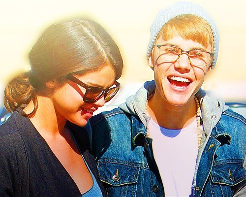 378889_182876931802341_130262397063795_380309_498121115_n - selena gomez