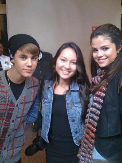 385500_191590497597651_130262397063795_405250_2030032655_n - selena gomez