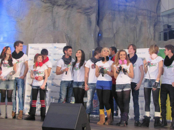 379461_192567327501412_179597965465015_409628_995453584_n - pariu cu viata