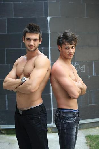 383803_192676240821943_100002387052248_394541_325584896_n