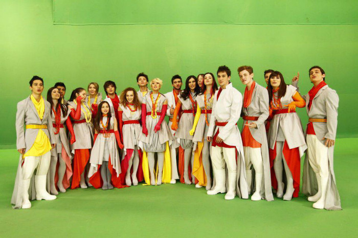 391119_186483098109835_179597965465015_395489_553000010_n