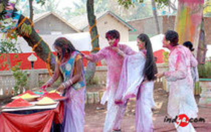 Holi in Love [4] - BIDAAI-Holi