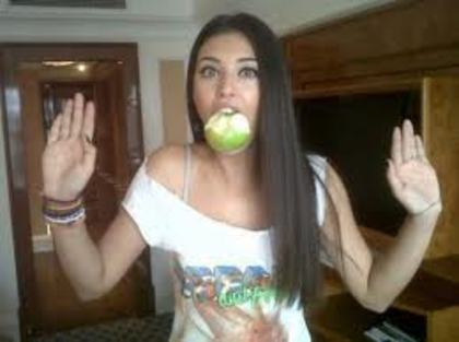 imagesCANLE7KD - poze cu antonia